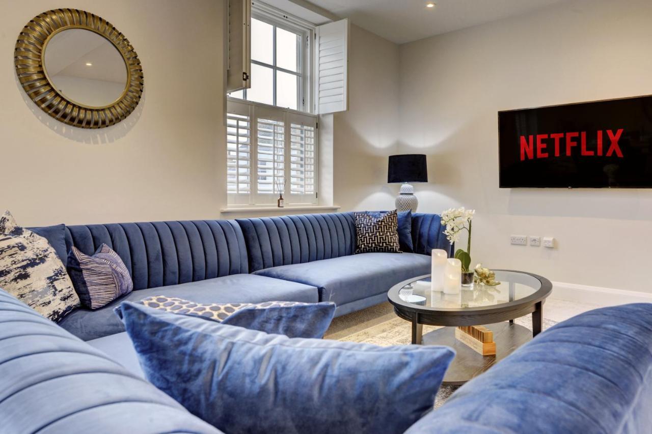 The Penthouse - Allocated Parking With City Views 리펀 외부 사진